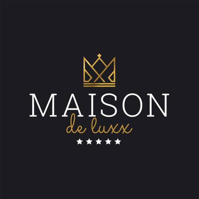 Maison De Luxx A3 Apartment Larissa Exterior foto